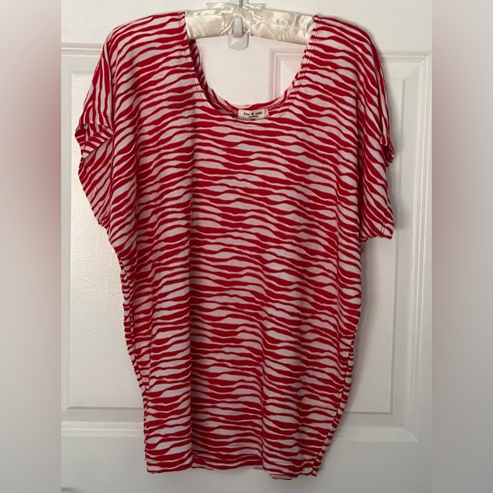 KIM & CAMI -Women’s Blouse / Size Large/ color red & White /